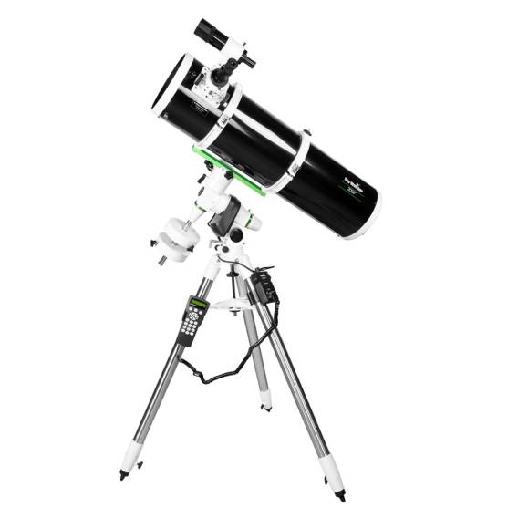 Obrázok pre Skywatcher BKP 2001 EQ5 Go-To telescope with Crayford focuser 200/1000